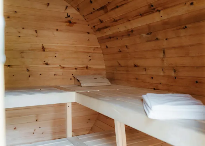 Prague Wellness Home, Forest Getaway